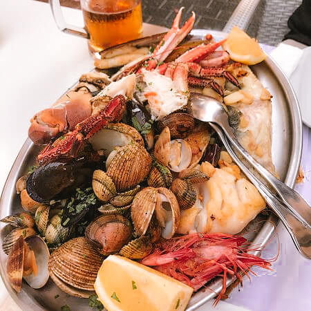 Seafood platter at Marisquería Galicia in Mallorca