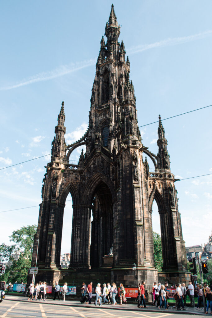 3 Days in Edinburgh - Scott Monument